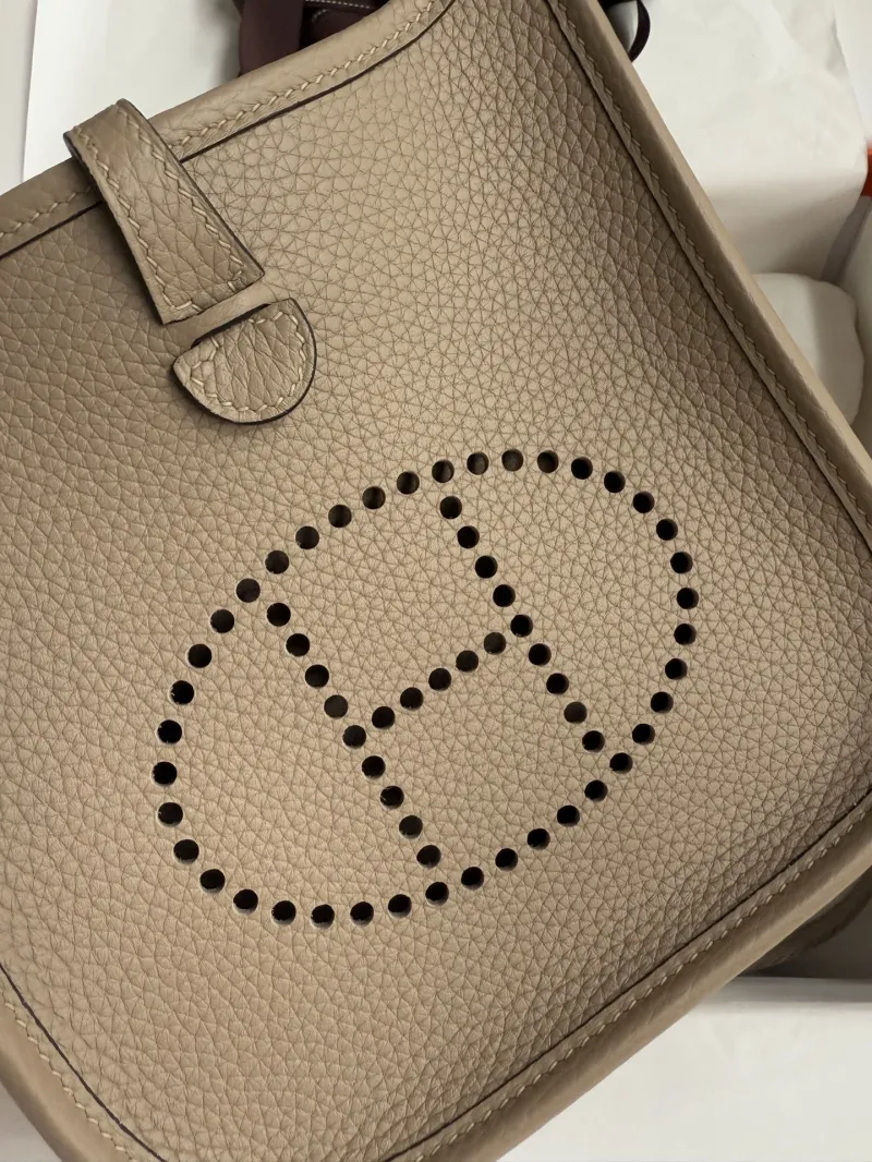 Hermes Taupe Leather Crossbody Satchel Bag - Image 4
