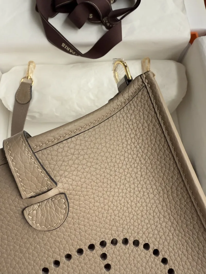 Hermes Taupe Leather Crossbody Satchel Bag - Image 5