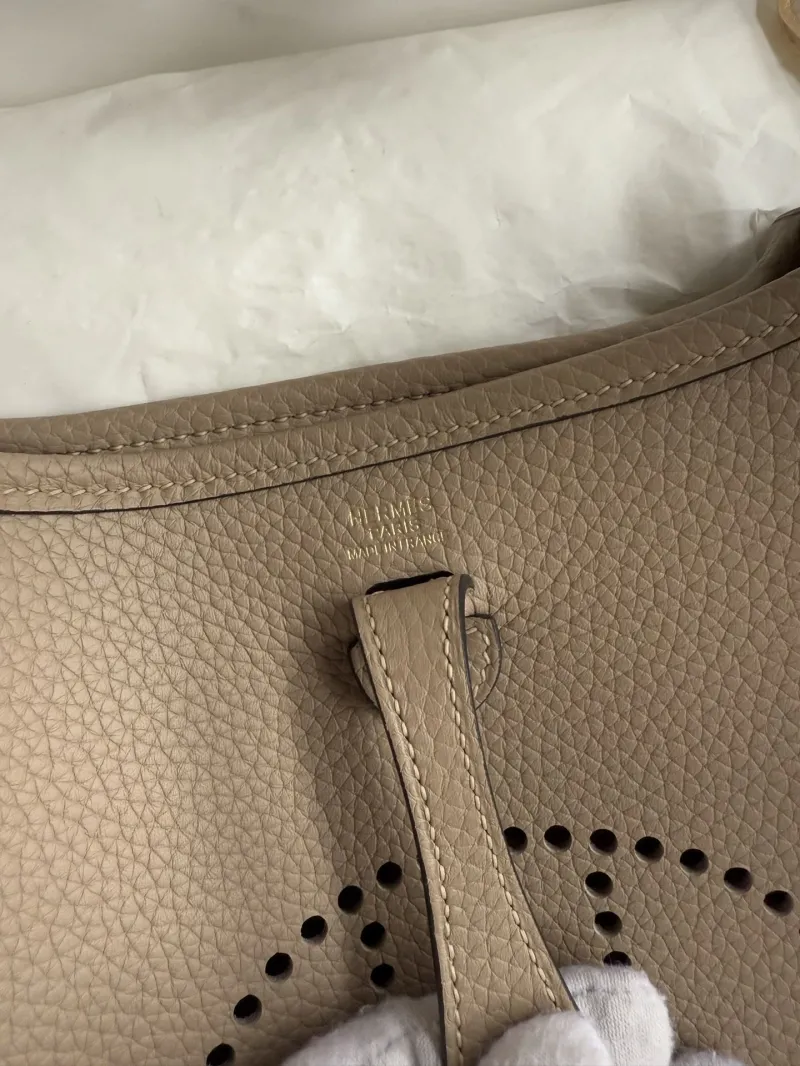 Hermes Taupe Leather Crossbody Satchel Bag - Image 7