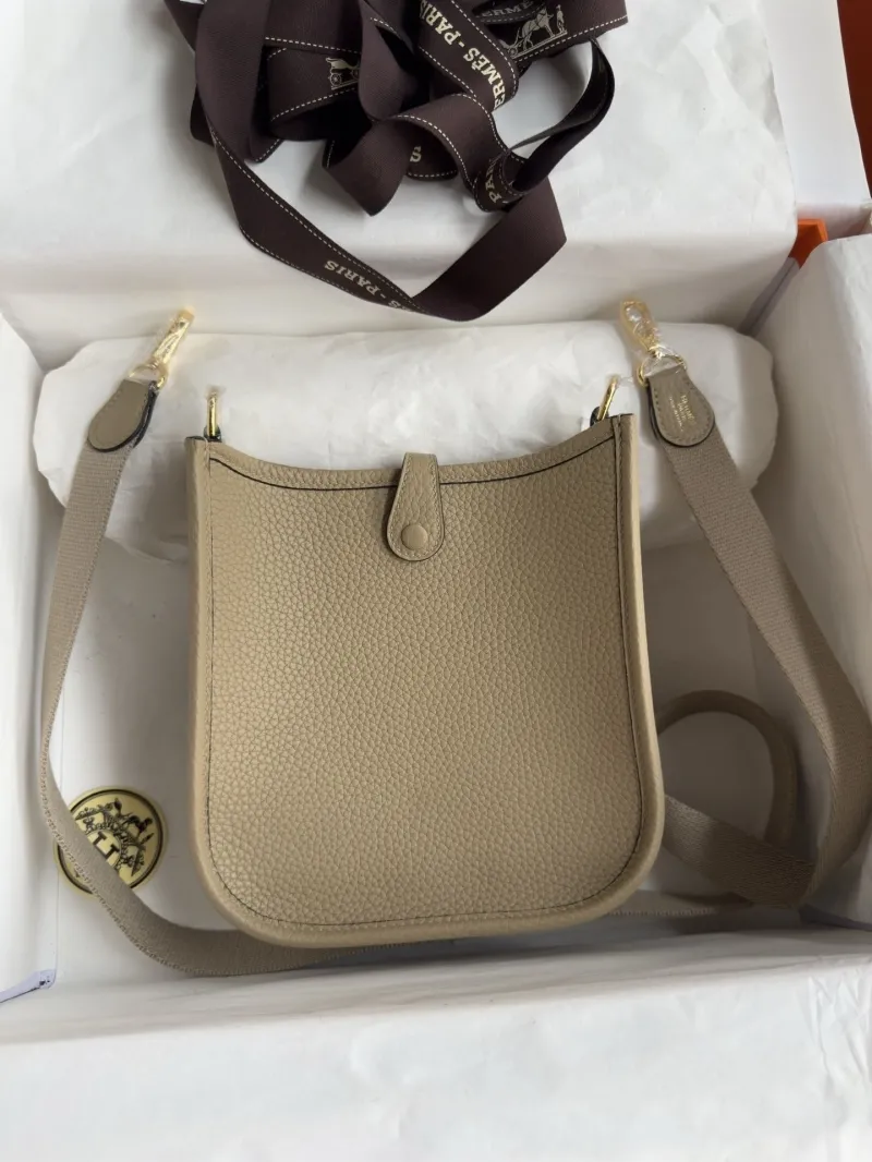 Alternative view of Hermes Satchel Bags-17
