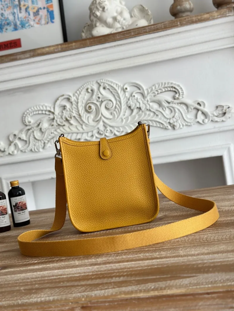 Hermes Yellow Crossbody Satchel Bag Size 26 - Image 3