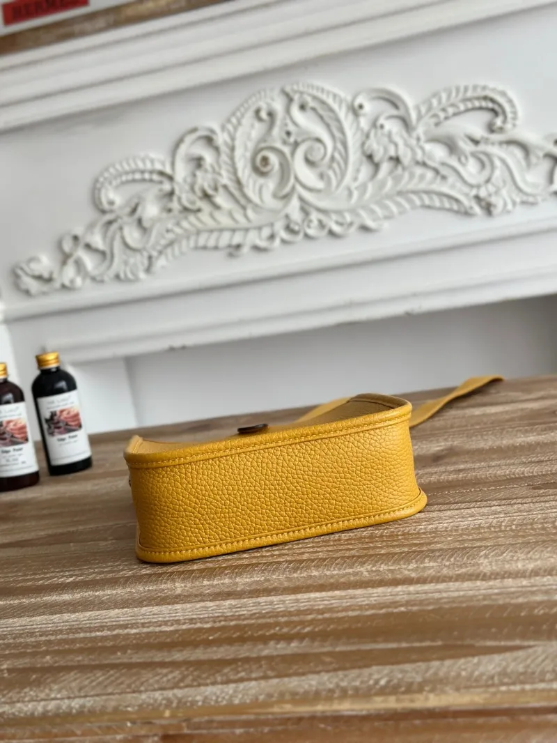Hermes Yellow Crossbody Satchel Bag Size 26 - Image 5