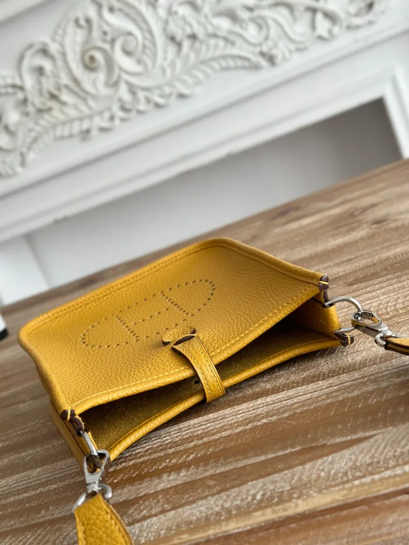 Hermes Yellow Crossbody Satchel Bag Size 26 - Image 8