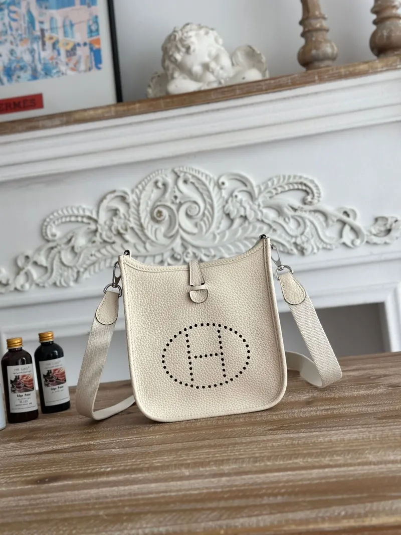 Hermes Cream Leather Crossbody Satchel Bag Size 28