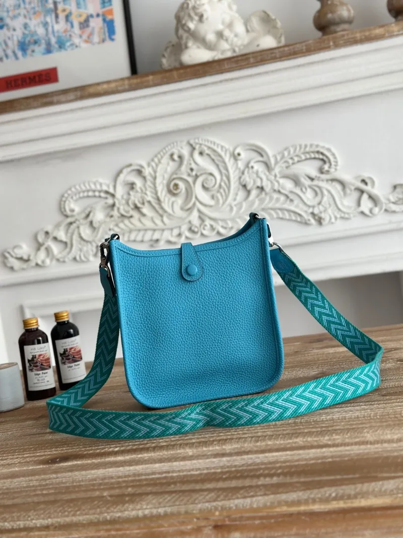 Hermes Turquoise Crossbody Satchel Bag 29 - Image 3