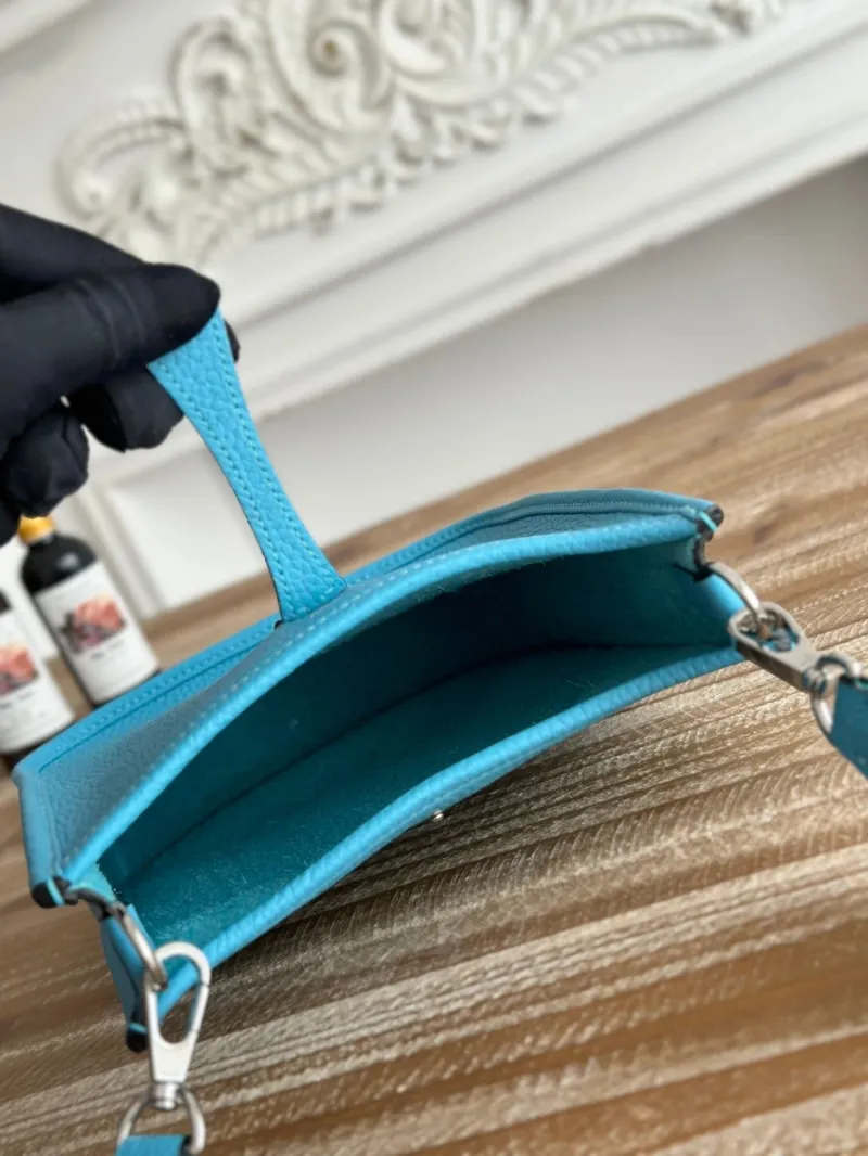 Hermes Turquoise Crossbody Satchel Bag 29 - Image 9
