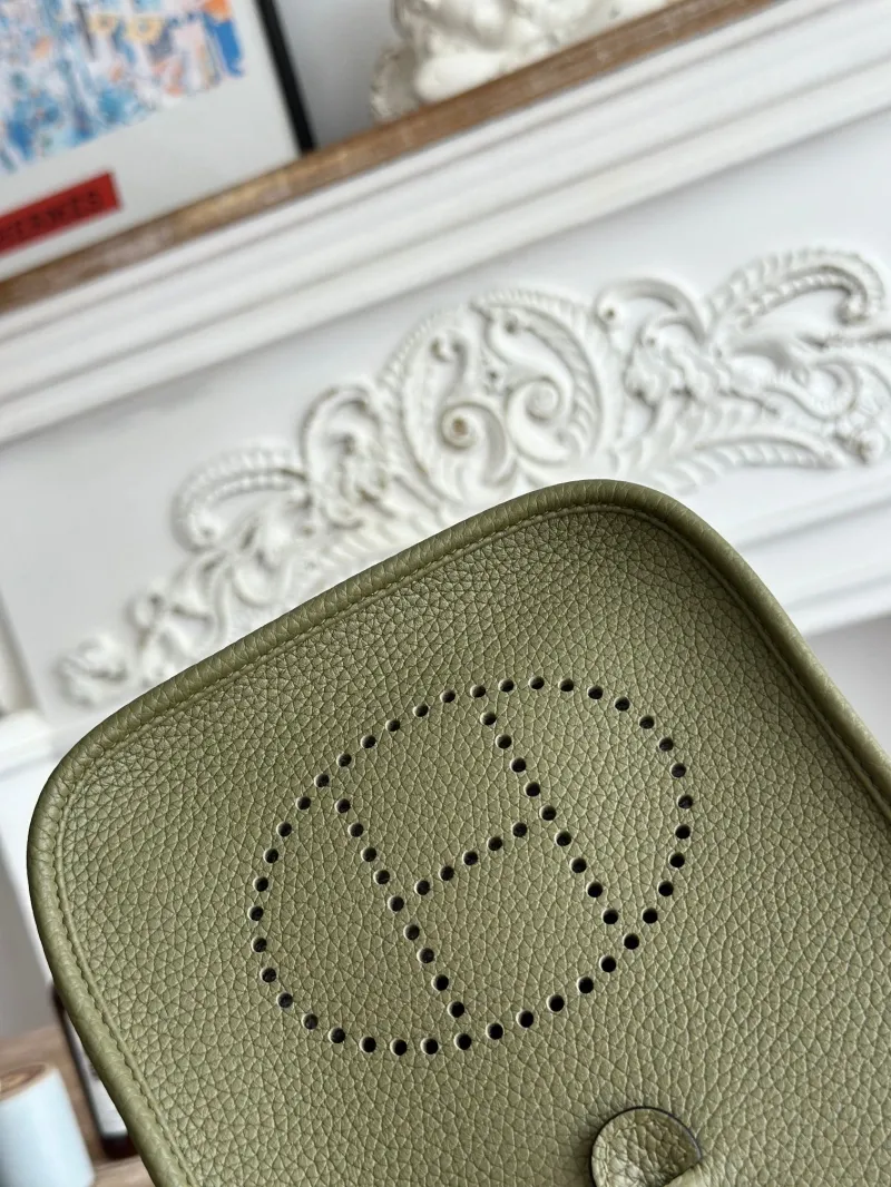 Hermes Olive Green Crossbody Satchel Bag 31 - Image 4