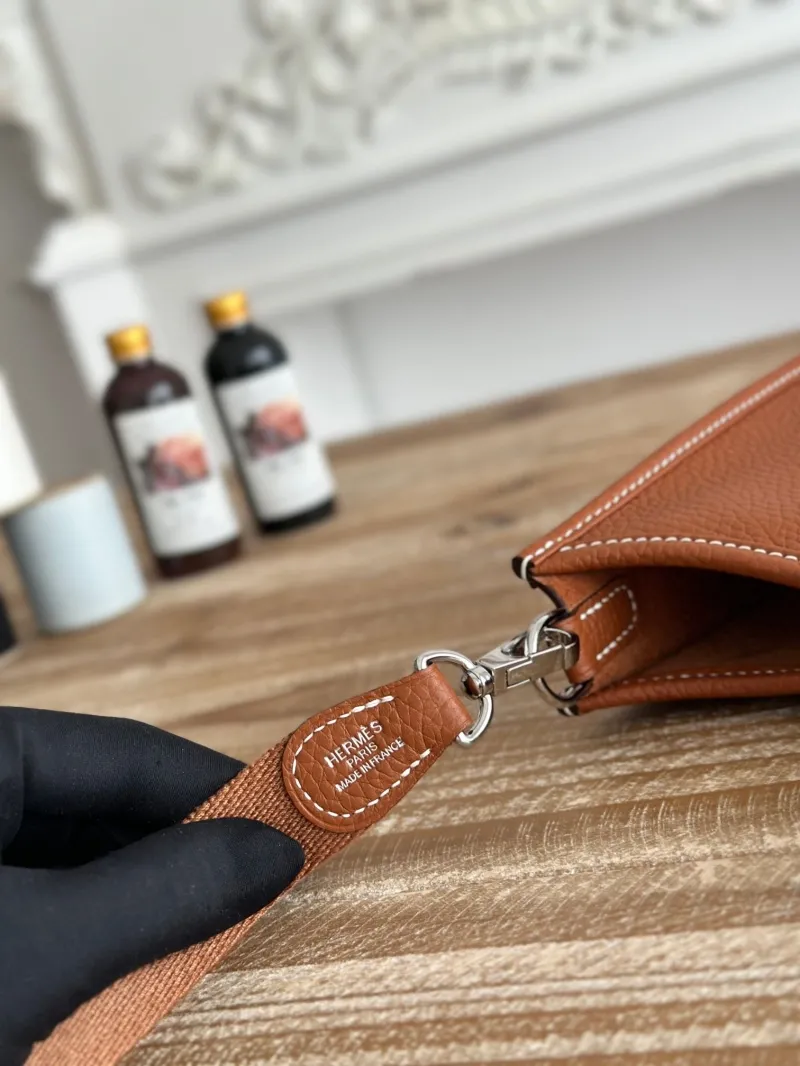 Hermes Brown Leather Crossbody Satchel Bag Size 32 - Image 7