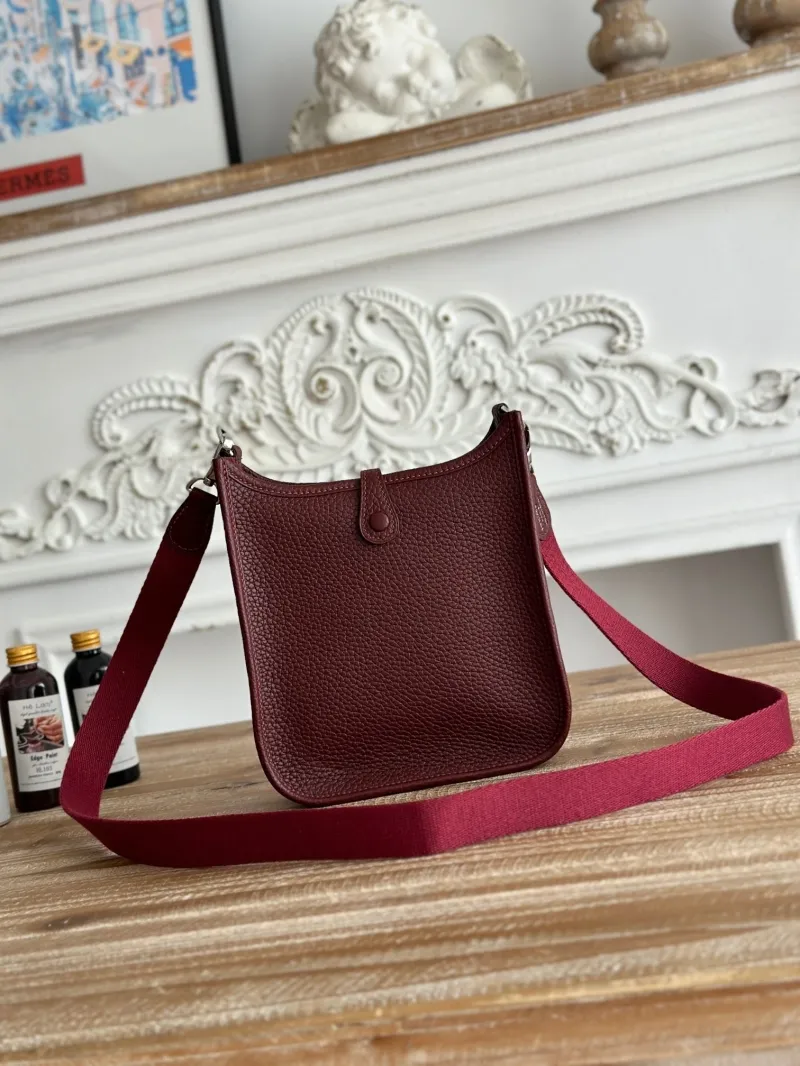 Hermes Burgundy Leather Crossbody Bag 37 - Image 3