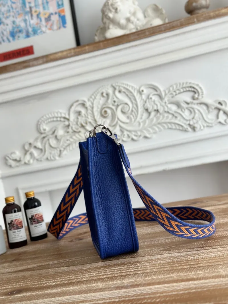 Alternative view of Hermes Satchel Bags-39