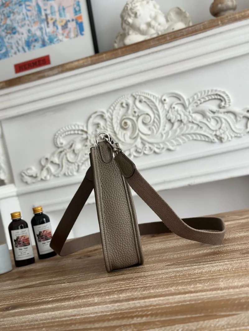Alternative view of Hermes Satchel Bags-42