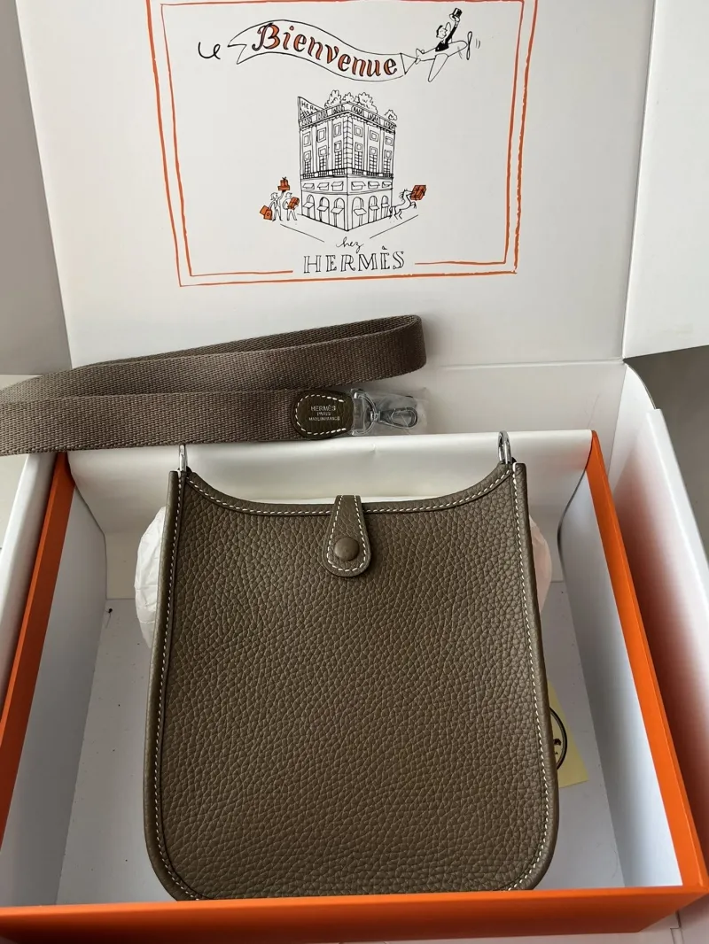Alternative view of Hermes Satchel Bags-54