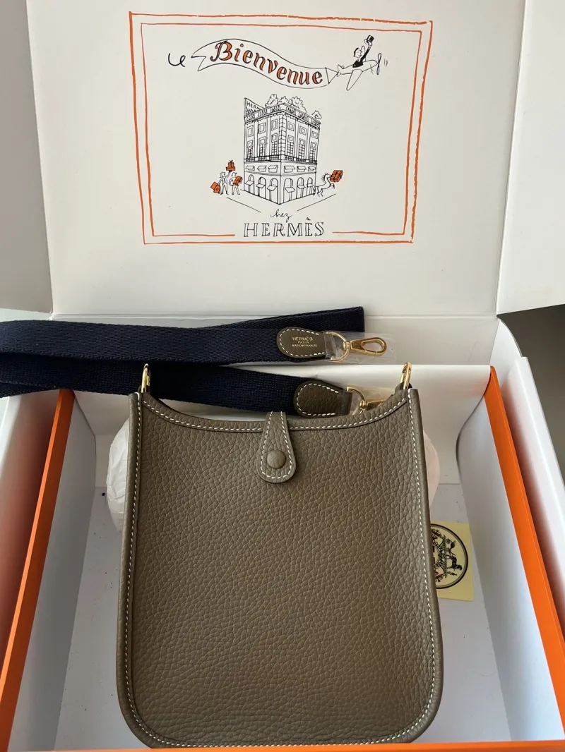 Alternative view of Hermes Satchel Bags-56