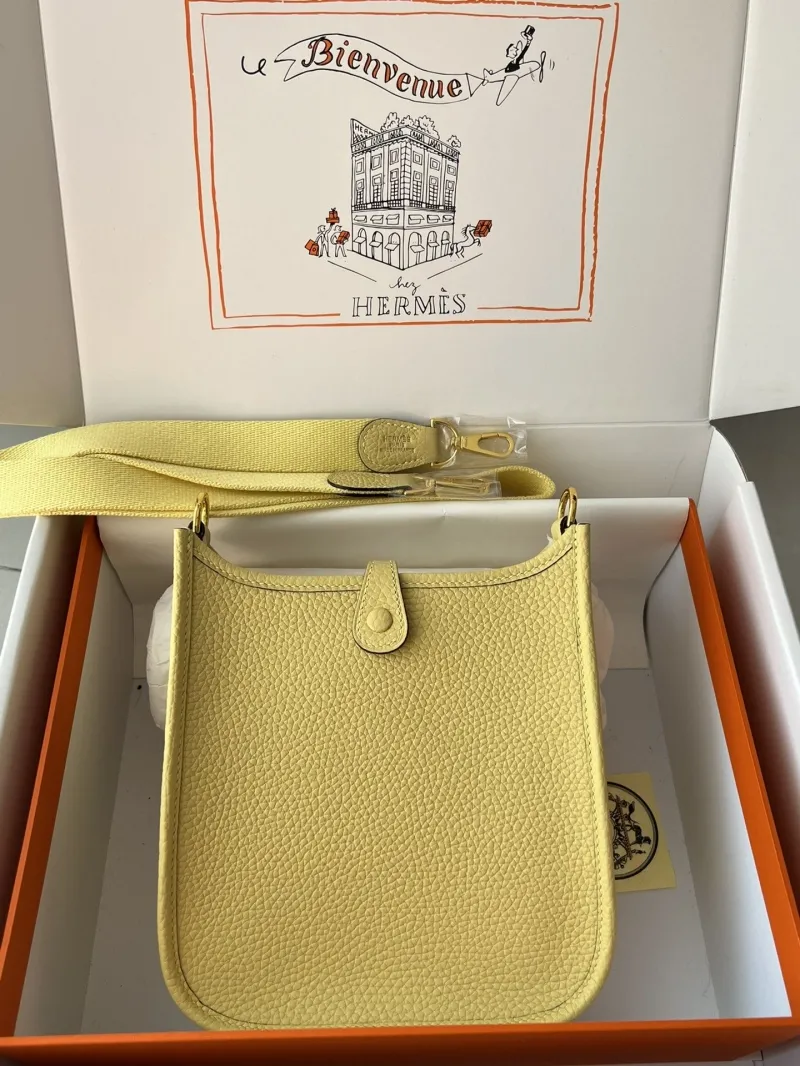 Alternative view of Hermes Satchel Bags-58