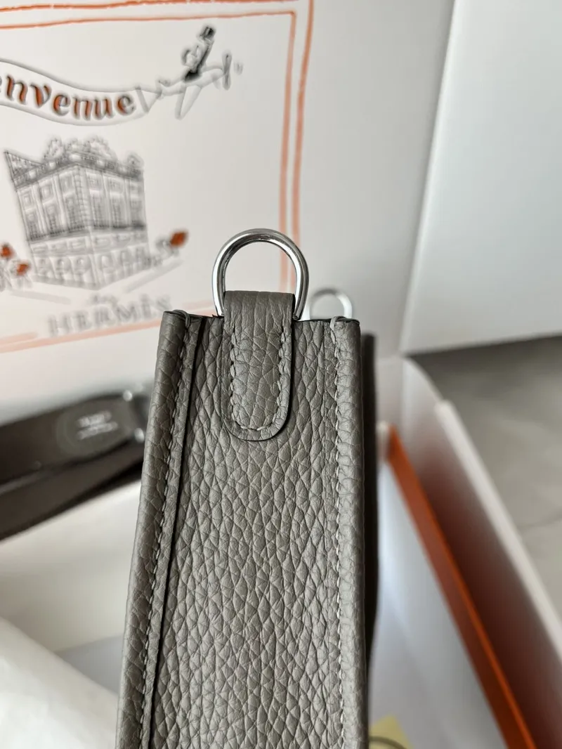 Hermes Gray Leather Crossbody Bag - Image 6