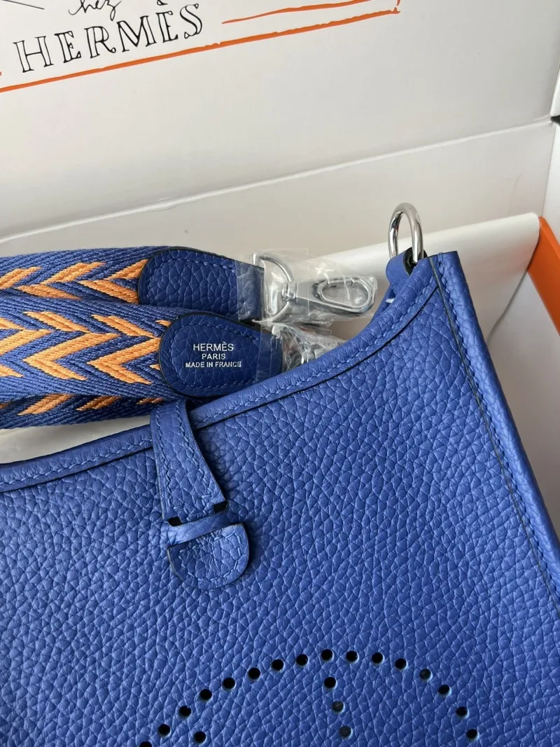 Hermes Blue Leather Crossbody Bag - Image 6