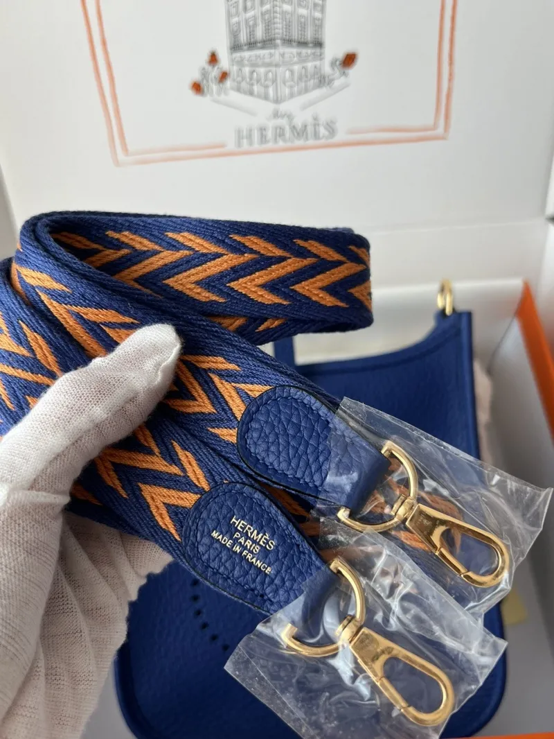 Hermes Blue Leather Crossbody Satchel Bag - Image 9