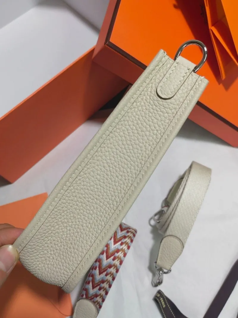 Alternative view of Hermes Cream Leather Crossbody Satchel Bag