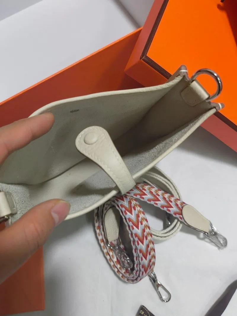 Hermes Cream Leather Crossbody Satchel Bag - Image 5
