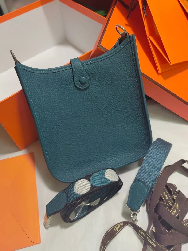 Alternative view of Hermes Satchel Bags-84
