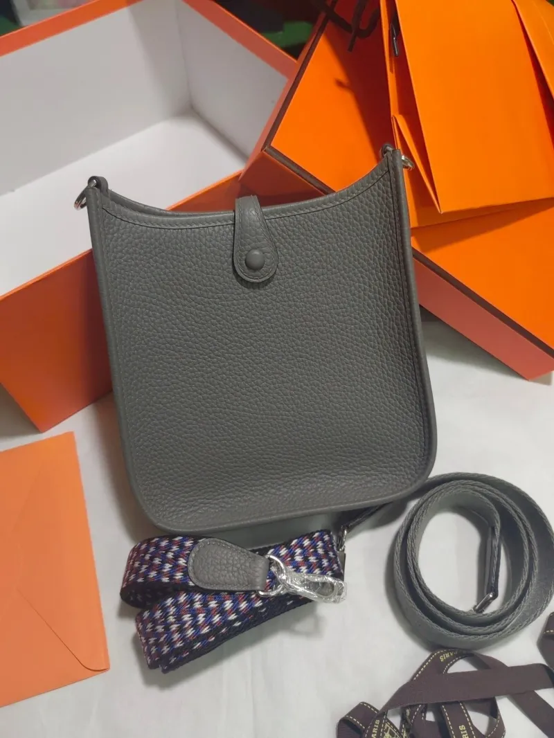 Alternative view of Hermes Satchel Bags-85