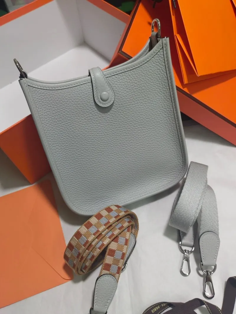 Alternative view of Hermes Satchel Bags-87
