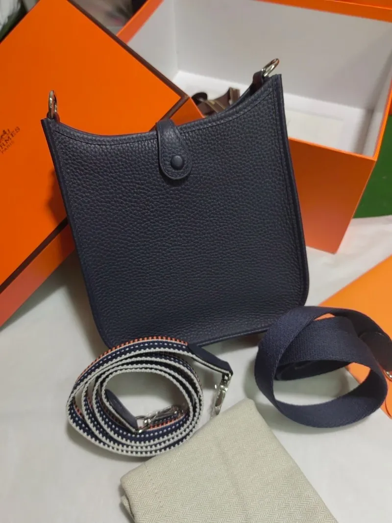 Alternative view of Hermes Satchel Bags-90