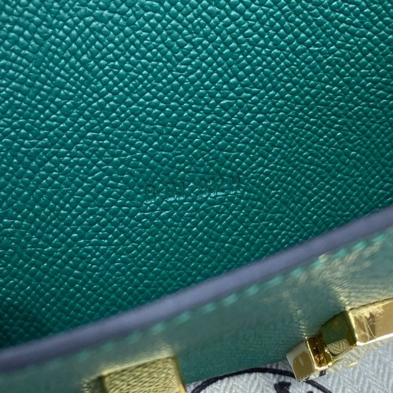 Alternative view of Hermes Green Crossbody Satchel Bag B DJ 932H