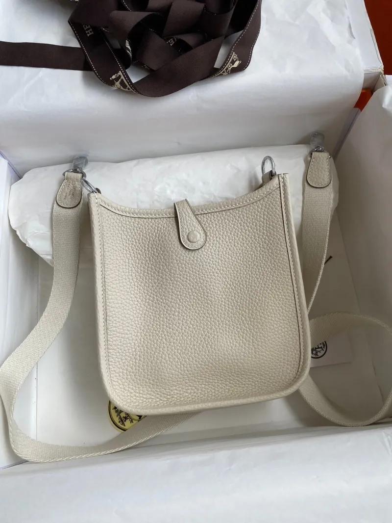 Alternative view of Hermes Cream Leather Crossbody Satchel Bag