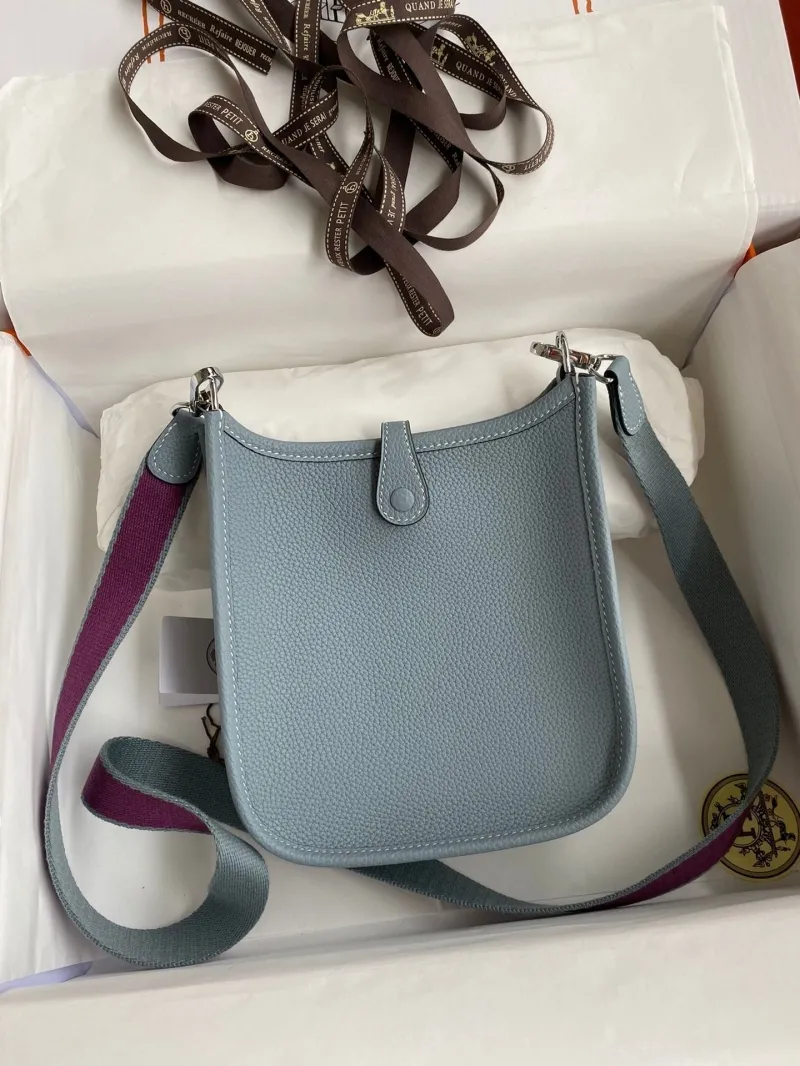 Alternative view of Hermes Light Blue Crossbody Satchel Bag 152