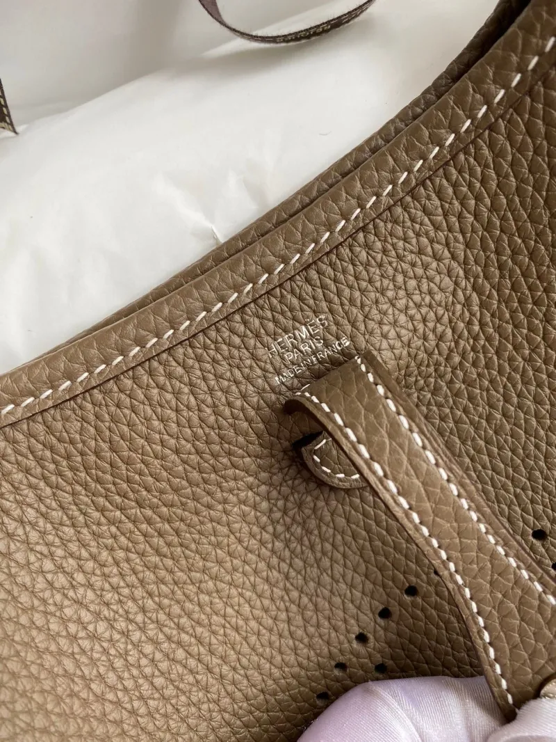 Hermes Taupe Leather Crossbody Satchel Bag - Image 3