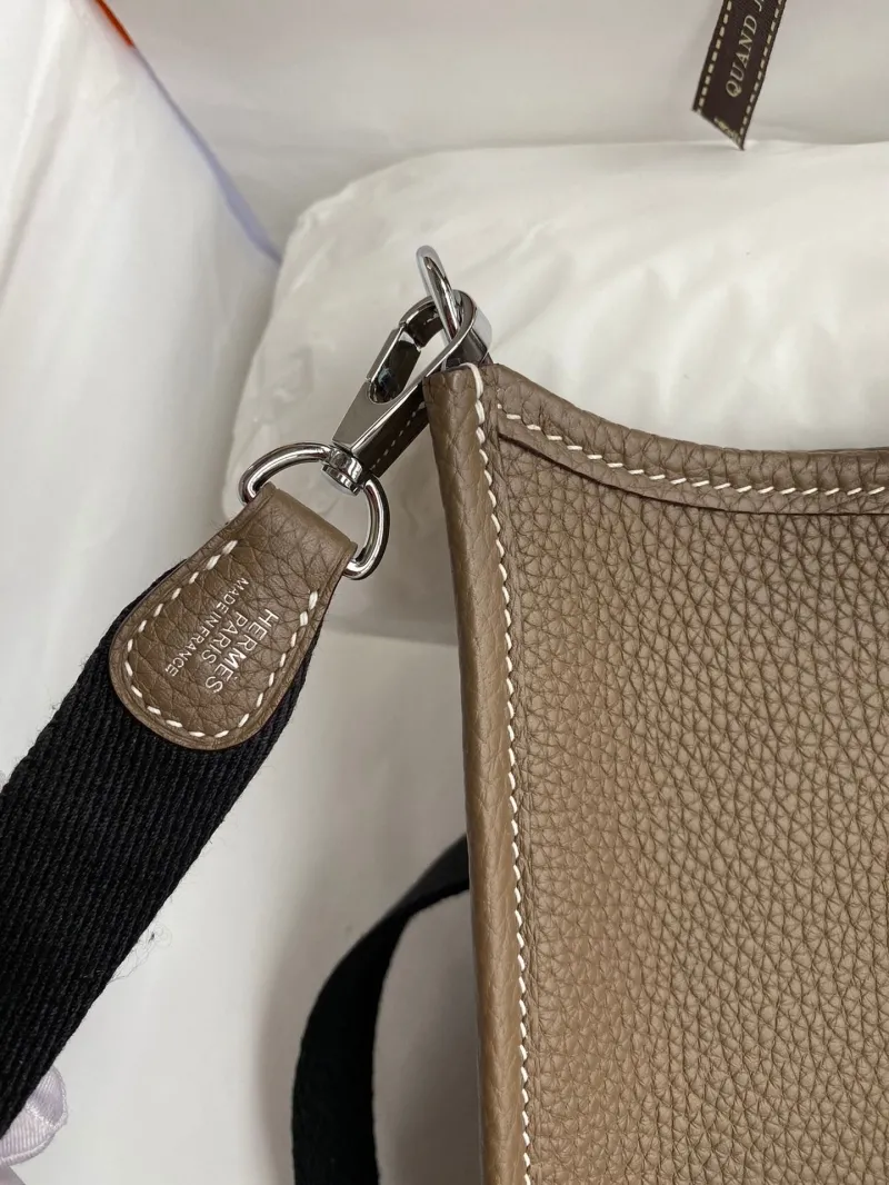 Hermes Taupe Leather Crossbody Satchel Bag - Image 5