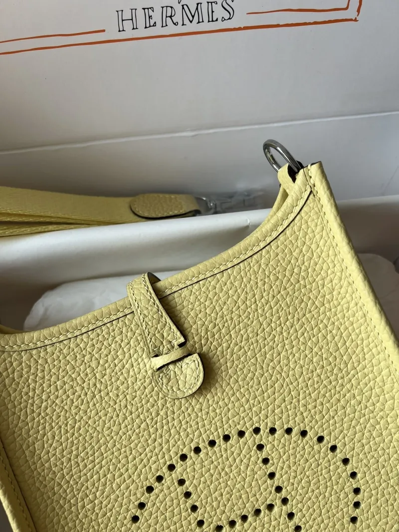 Hermes Pale Yellow Satchel Bag 178 - Image 3