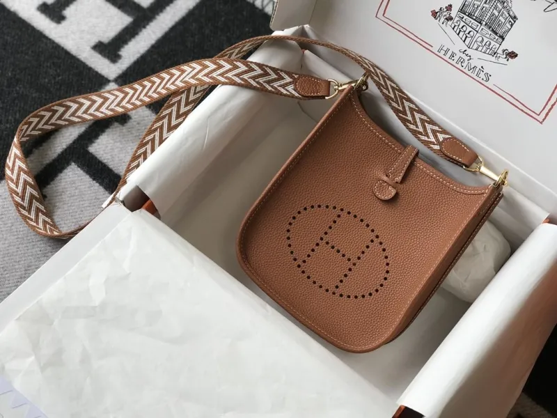 Alternative view of Hermes Brown Crossbody Satchel Bag 186