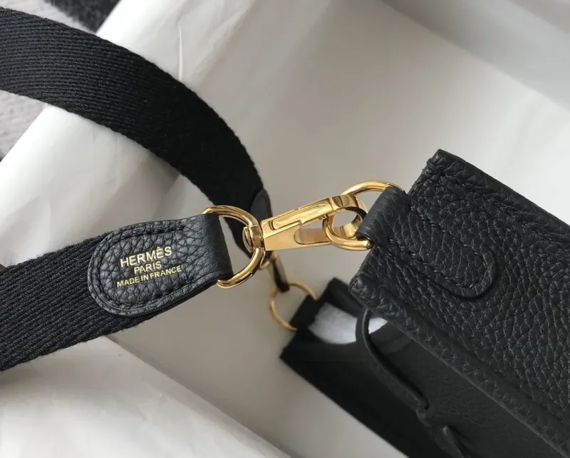 Hermes Black Leather Crossbody Satchel Bag - Image 5
