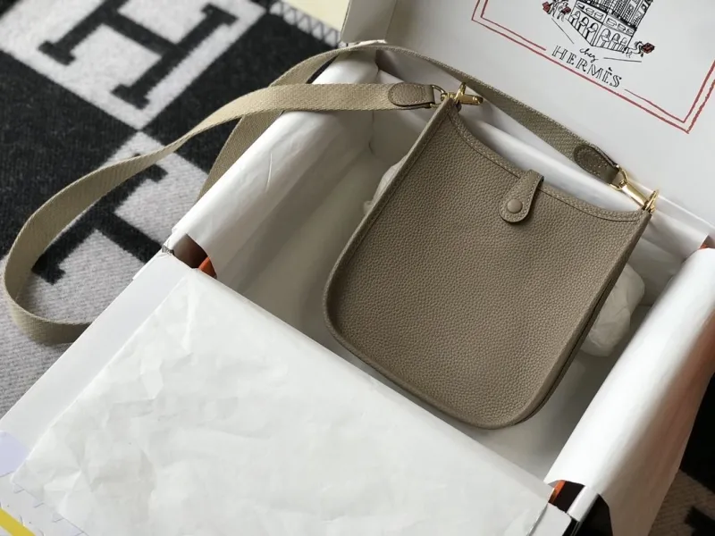 Hermes Taupe Leather Crossbody Satchel Bag - Image 3
