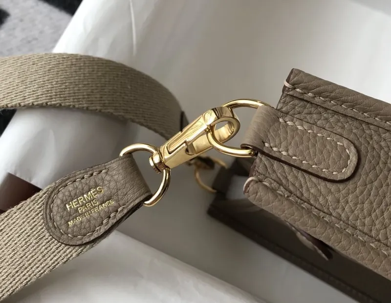 Hermes Taupe Leather Crossbody Satchel Bag - Image 5