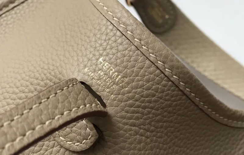 Hermes Taupe Leather Crossbody Satchel Bag - Image 6
