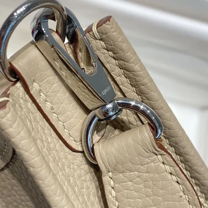 Hermes Beige Leather Crossbody Satchel Bag - Image 5