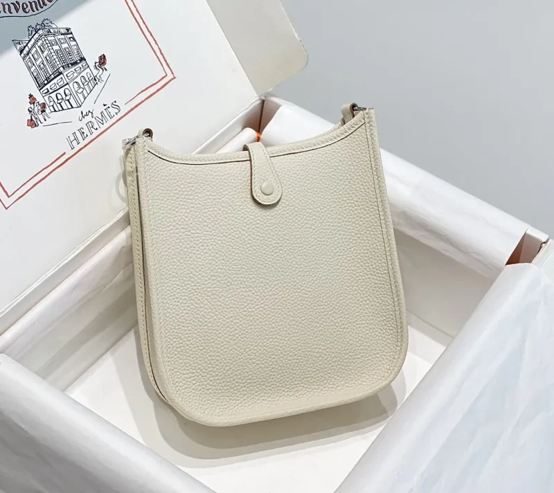 Alternative view of Hermes Cream Leather Crossbody Satchel Bag