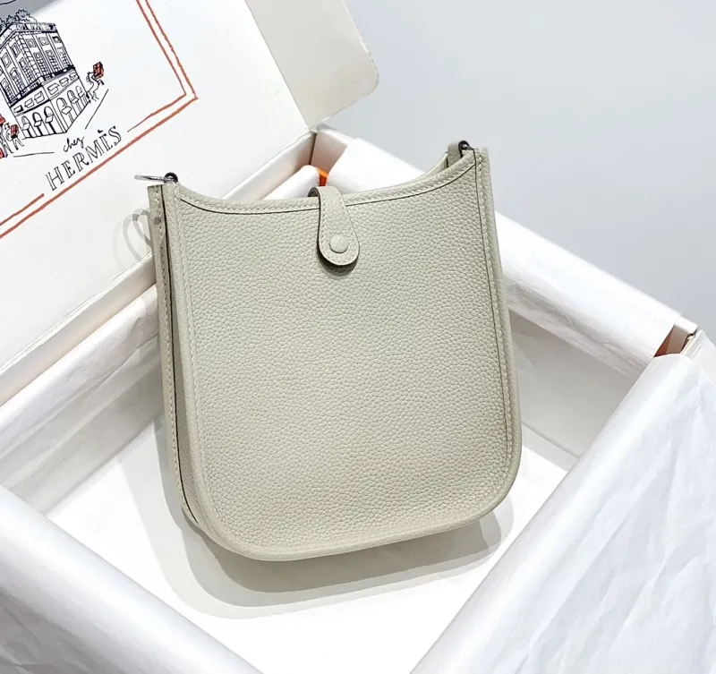 Alternative view of Hermes Light Gray Crossbody Satchel Bag 203