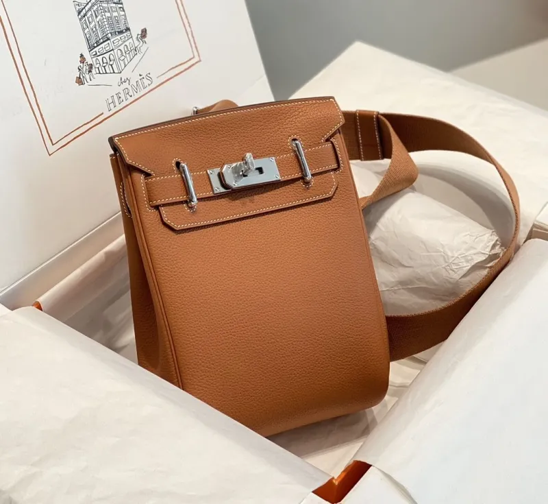 Alternative view of Hermes Brown Satchel Crossbody Bag 214