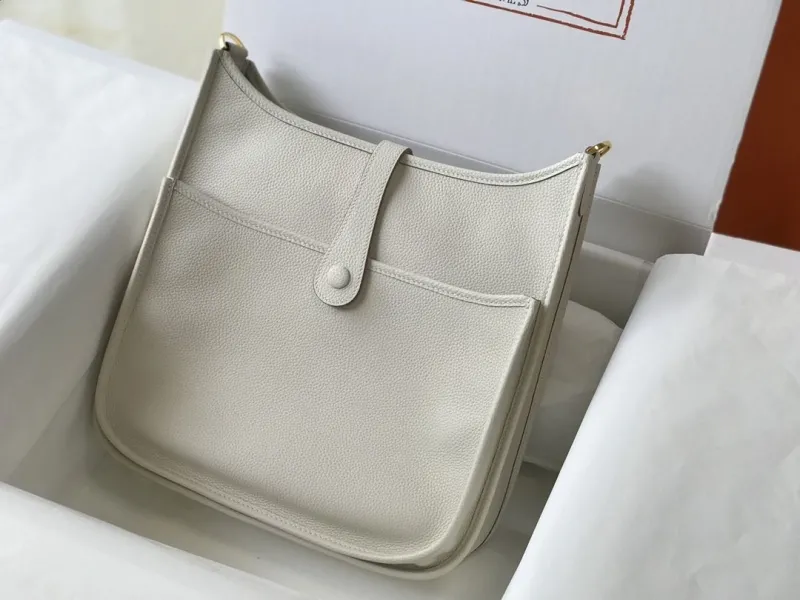 Hermes Off-White Leather Satchel Bag 224 - Image 3