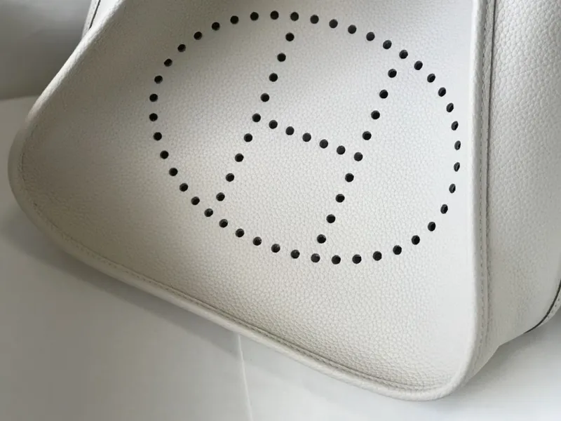 Hermes Off-White Leather Satchel Bag 224 - Image 6