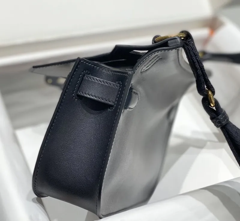 Hermes Black Crossbody Satchel Bag 227 - Image 3
