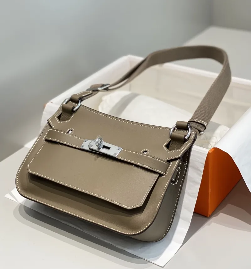 Hermes Taupe Leather Satchel Bag 232 - Image 3