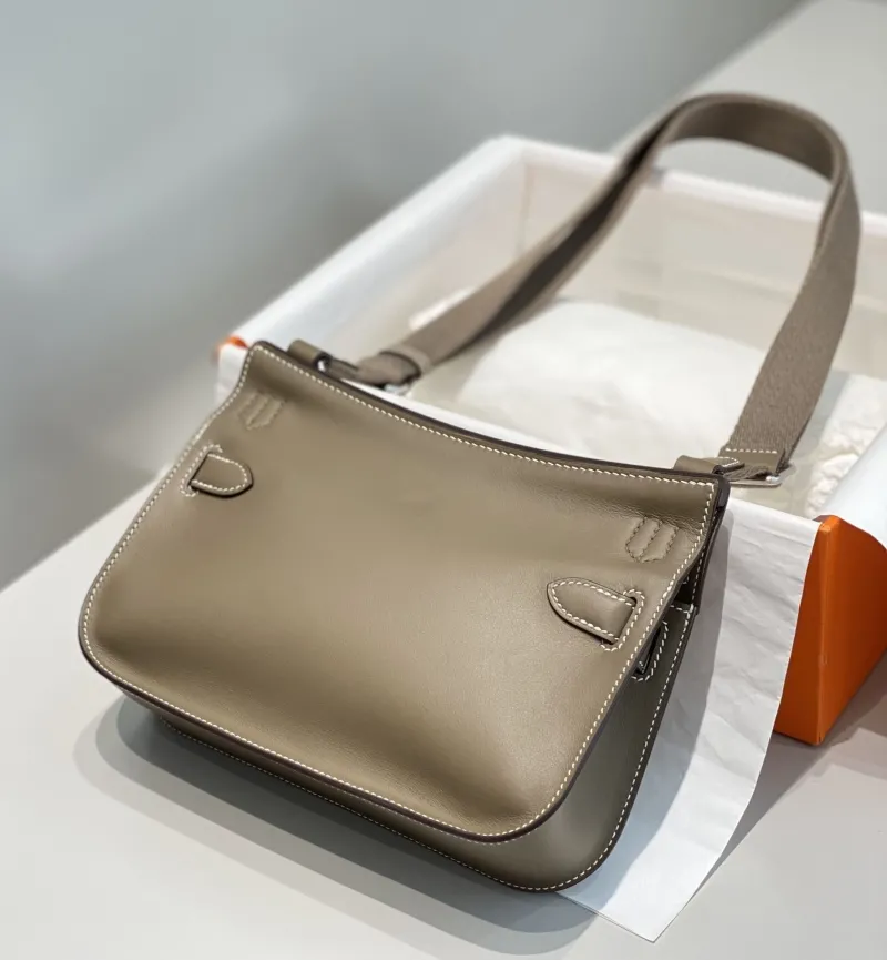 Hermes Taupe Leather Satchel Bag 232 - Image 4