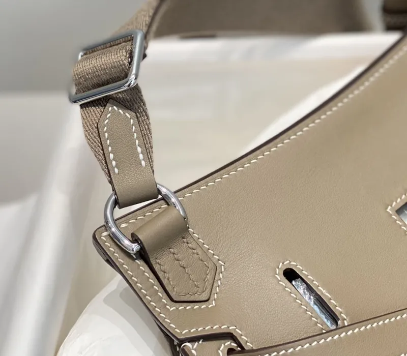 Hermes Taupe Leather Satchel Bag 232 - Image 7