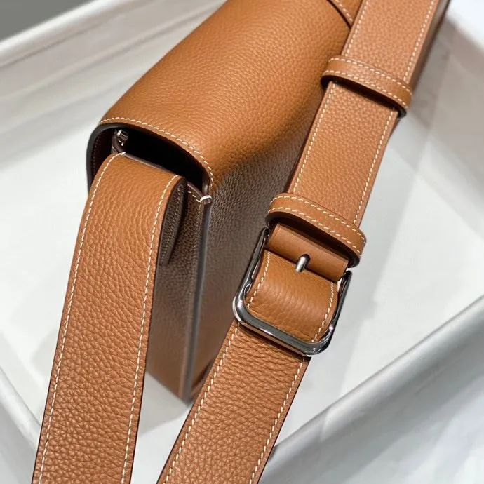 Hermes Tan Leather Satchel Bag 245 - Image 5