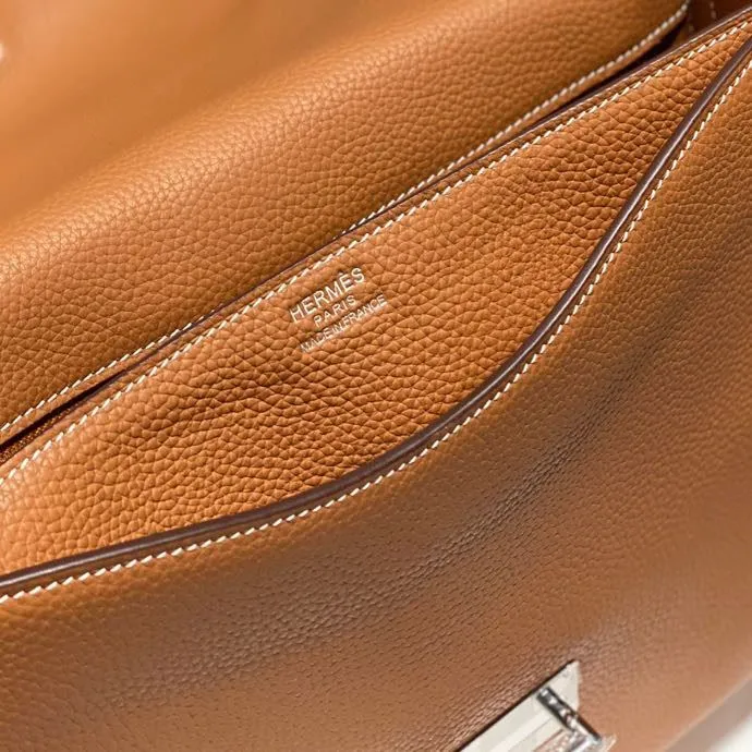 Hermes Tan Leather Satchel Bag 245 - Image 6